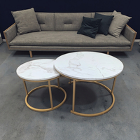 Ensemble de tables basses et de bouts ronds en bois design moderne avec cadre en métal doré pliable durable facile à nettoyer pour le salon et les meubles de maison