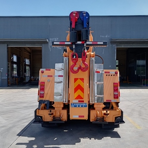 Camion de dépannage lourd HOWO TX 8x4 avec grue rotative pour opérations de sauvetage de véhicules sur autoroute - Product Image 5