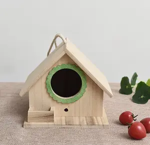 Casa de madera portátil para pájaros, para uso en interiores y exteriores