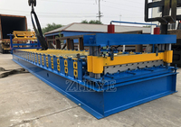 Machine de formage de tôles de toiture en acier galvanisé entièrement automatique contrôlée par PLC avec système de moteur hydraulique