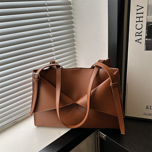 Nova Bolsa Tote de Couro PU de Grande Capacidade, Cor Sólida, Bolsas Casuais de Ombro, Estilo Vintage, Bolsa de Mão para Uso Feminino - Product Image 1