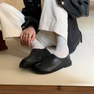 Chaussures originales à bout fendu pour femme, style sabot de cochon, en cuir souple vintage, à porter de deux façons, décontractées et faciles à enfiler - Product Image 3