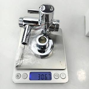 Valvola Angolare Contemporanea in Ottone per Bagno con Deviatore Doccia a Pioggia Grande a Doppia Modalità - Product Image 2