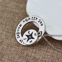 Collier Pendentif Boussole Superposé en Argent Rose avec Étoile Incrustée et Citation Gravée, Bijou Assorti pour Couple, Cadeau