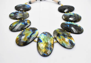 Collier en Labradorite de style bohème classique avec motif de boule de mise en page de pierres précieuses nouvelle chaîne de brin de collier de perles chic pour les fêtes - Product Image 4