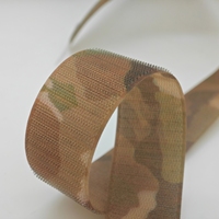 Jungle Camouflage Protection contre la lumière rouge Casque longue portée, plaque signalétique des vêtements et attaches à crochet et boucle en nylon 100%