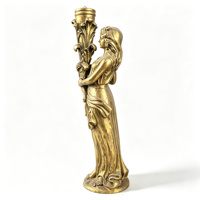 Lampe-statue personnalisée en laiton, motif déesse, coloration à la chaleur, style antique traditionnel, détails martelés à la main, pour villas et hôtels