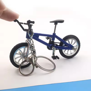 Conjunto de Chaveiros de Bicicleta <span class=keywords><strong>Mini</strong></span> BMX Escala 1:10, Pingentes de Bicicleta em Metal Fundido nas Cores Verde, Azul, Amarelo e Vermelho para Ciclistas e Decoração de Bolsas - Product Image 4
