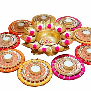 Cuenco de Metal Lotus Urli, Portavelas, Decoración para Mesa de Pooja, Boda, Hogar, Diwali, Decoración Festiva Moderna, Duradera y de Alta Calidad - Product Image 1