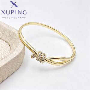 Fábrica de Joyería Xuping, Venta al por Mayor de Brazaletes para Mujer con Baño de Oro de 14K y Circonita Cúbica Sintética - Product Image 3