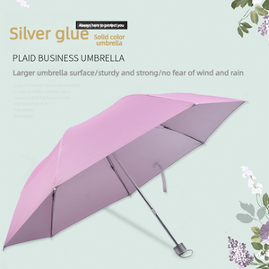 <span class=keywords><strong>Parapluie</strong></span> pliant léger et économique avec logo personnalisé OEM, revêtement argenté UPF50, 3 plis, pour soleil et pluie, idéal pour les voyages, vente en gros - Product Image 5