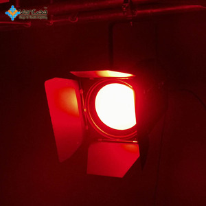 Zoom automatique 200 w RGBW 4in1 LED TV Studio Lumière De Fresnel Pour Studio de Cinéma Et de Télévision - Product Image 6