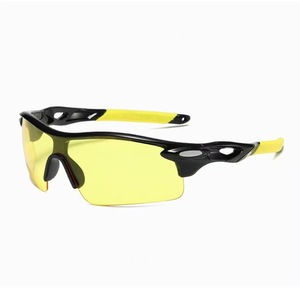 Occhiali da Sole Sportivi UV400 Stile Designer Oak con Logo Personalizzato, Colorati e Scintillanti per Uomo e Donna - Product Image 2