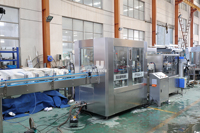 Ligne de production de machines de remplissage automatiques de canettes en aluminium de 330 ml, 500 ml et 1 L pour bière, boissons gazeuses et sodas, 2024