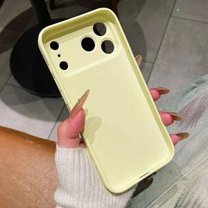 Coque de téléphone magnétique dégradée ondulée au toucher doux effet mat pour <span class=keywords><strong>iPhone</strong></span> 17 <span class=keywords><strong>Pro</strong></span> Max 16 15 <span class=keywords><strong>14</strong></span> <span class=keywords><strong>Pro</strong></span> – Housse givrée magnétique - Product Image 6