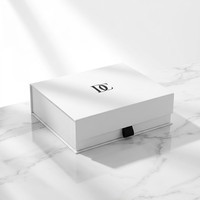 Boîtes d'emballage de luxe personnalisées pour vêtements/chaussures en carton blanc mat avec fermeture magnétique et ruban