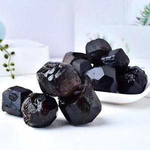 Pietre Grezze Naturali di Alta Qualità all'Ingrosso, Cristalli Minerali di Granato Grezzo per Decorazione Casa e Guarigione - Product Image 1