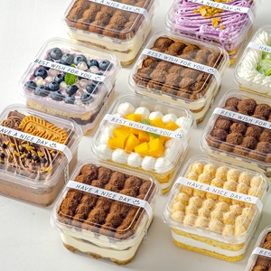 กล่องเค้กพลา<span class=keywords><strong>ส</strong></span>ติก PET แบบใช้แล้วทิ้ง รูปทรง<span class=keywords><strong>ส</strong></span>ี่เหลี่ยม โปร่งใ<span class=keywords><strong>ส</strong></span> ปรับแต่งได้ บรรจุภัณฑ์ขนาดเล็ก<span class=keywords><strong>ส</strong></span>ำหรับข<span class=keywords><strong>น</strong></span>มทีรามิ<span class=keywords><strong>ส</strong></span>ุ <span class=keywords><strong>มู</strong></span><span class=keywords><strong>ส</strong></span> และของหวาน - Product Image 3