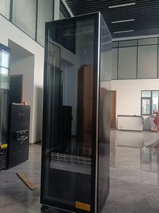 Refrigerador Vertical Comercial de Lujo con Puerta de Vidrio para Exhibición de Vino y Bebidas, de Una, Dos o Tres Puertas, para Bares y Supermercados - Product Image 4