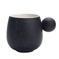 Mug à café en céramique givrée de 170 ml avec anse sphérique noir mat, mug moucheté anthracite pour la maison et le café