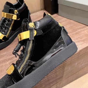 Zapatos informales <span class=keywords><strong>de</strong></span> alta calidad para hombre y mujer, zapatillas altas <span class=keywords><strong>de</strong></span> cuero auténtico, tenis Unisex GZ 35-48, zapatos deportivos <span class=keywords><strong>de</strong></span> marca <span class=keywords><strong>de</strong></span> lujo 0074 - Product Image 4