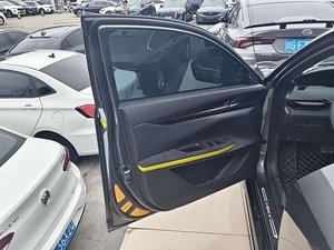 Changan UNI-V 1.5T Premium Sport Sedan 188 CV Turbo Elegante Berlina 5 Posti Benzina Auto da Esportazione Guida a Sinistra Euro <span class=keywords><strong>VI</strong></span> 2022 - Product Image 3