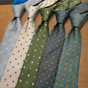 Мужской жаккардовый галстук в горошек из полиэстера - Product Image 3