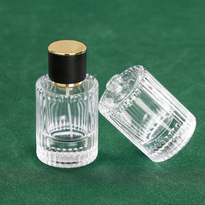 Botella de vidrio de <span class=keywords><strong>Perfume</strong></span> en aerosol de lujo 50ml 100mL Cilindro transparente de rayas verticales <span class=keywords><strong>Spray</strong></span> Embalaje de <span class=keywords><strong>perfume</strong></span> vacío - Product Image 6