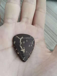 Plectres de <span class=keywords><strong>guitare</strong></span> en coquille de noix de <span class=keywords><strong>coco</strong></span> en gros, plectres de <span class=keywords><strong>guitare</strong></span> personnalisés avec votre propre logo - Product Image 6