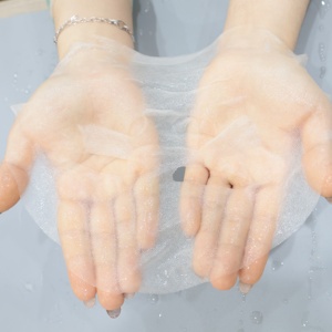 Y175 Maschera Facciale in Tessuto di Seta Liofilizzata con Acido Ialuronico, Fibre Vegetali Naturali, Senza Conservanti, Personalizzabile OEM - Product Image 3