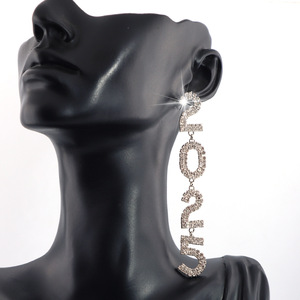 2025 Pendientes de lujo para mujer para regalo Borlas largas Número de diamante completo 2025 Pendientes colgantes - Product Image 3