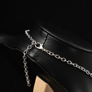 ชุดเครื่องประดับแฟชั่นสำหรับเจ้าสาวผู้หญิงสไตล์ยุโรปและอเมริกาชุดเครื่องประดับสร้อยคอพลอยเทียมสีขาวประดับพลอยเทียมชุบทอง - Product Image 4