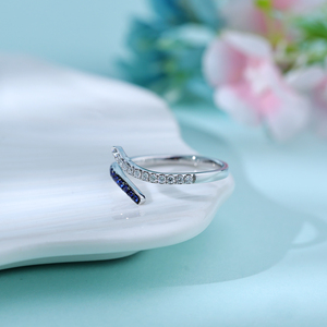 Bague de luxe en or massif 18 carats, faite à la main, avec diamants naturels et saphir, magnifique bague déconnectée, cadeau pour femme pour un anniversaire - Product Image 4