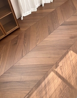Parquet en bois d'ingénierie huilé en noyer américain à chevrons pour la décoration intérieure du salon
