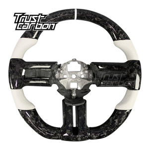 Volant en fibre de carbone forgé sur mesure pour <span class=keywords><strong>Ford</strong></span> <span class=keywords><strong>Mustang</strong></span> S197 2005-2014 GT Premium Coupé <span class=keywords><strong>Cabriolet</strong></span> 500KR Shelby Super Snake - Product Image 1