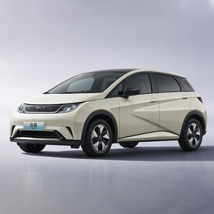 2025 BYD Dolphin Electric Mini EV Car 5 Seater Sedan Venta caliente en Dubai New Energy Vehicles Long Range 420/520km China Automobile - Product Image 2