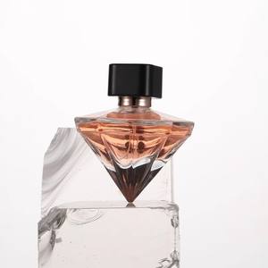 น้ำหอมคุณภาพสูง กลิ่นดอกไม้ ขวดทรงเพชร กลิ่นหอมติดทนนาน สารสกัดจากพืช ปลอดภัย บริสุทธิ์ ให้ความรู้สึกเย้ายวนใจ สเปรย์น้ำหอมหรูหรา - Product Image 4