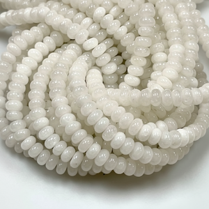 Perles de pierres précieuses en quartz blanc naturel Collier de perles en forme de rondelle lisse Perles de pierres précieuses naturelles de haute qualité pour la fabrication de bijoux - Product Image 1