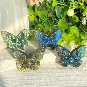 Calaveras de Labradorita Azul Talladas a Mano de Alta Calidad Natural con Destellos Azules para Decoración - Product Image 2