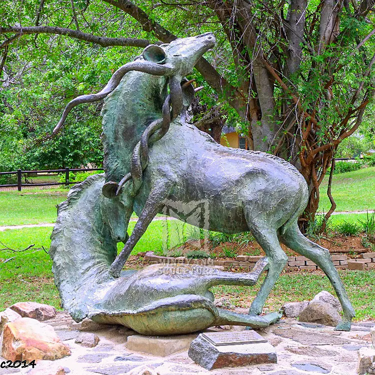 Fabrik anpassen Bronze Wildtier Skulptur Paar Kudu einges ch lossen in Horn Metall Statue Park Messing künstlerische Arbeit