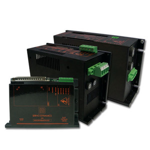 Controlador de Motor Servo Servo Dynamics 1224 BL de Alta Precisión para Aplicaciones de Automatización Industrial - Product Image 2