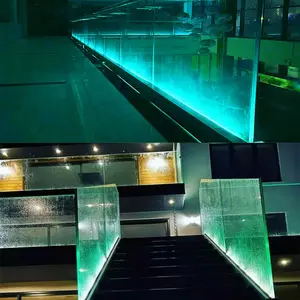 आउटडोर नेतृत्व में प्रकाश Frameless बालकनी ग्लास के साथ टेम्पर्ड ग्लास रेलिंग का नेतृत्व किया एलईडी पूल डेक रेलिंग एल्यूमीनियम यू चैनल बाड़