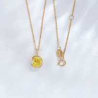 Collana con Pendente in Oro 18K con Diamante Giallo Coltivato in Laboratorio, Taglio Principessa, Brillante, Minimalista, Fresca, Regolabile, da Donna, alla Moda, con Ciondolo a Catena