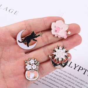 Alta calidad personalizada, botella de bebida en forma suave esmalte duro solapa Pin insignia Metal enfermería taza de café esmalte duro Pin/ - Product Image 5