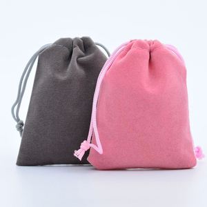 ถุงของขวัญกำมะหยี่สีแฟชั่นขนาด 12 * 15 ซม. หลายขนาด พร้อมโลโก้สั่งทำ ถุงผ้ากำมะหยี่รูดเชือกสำหรับบรรจุภัณฑ์เครื่องประดับ - Product Image 1