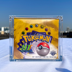 présentoir en acrylique transparent sur mesure pour boîtes de boosters <span class=keywords><strong>Pokémon</strong></span>, avec fermeture magnétique UV - Product Image 1