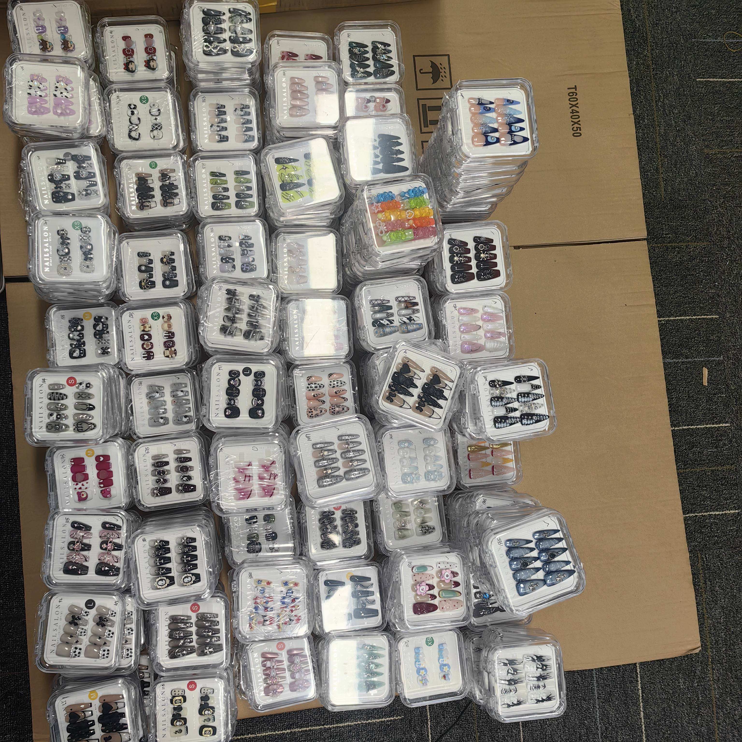 Nail Supplies Factory Directly Random Hand Made Press on Nails Discount Sale Designed Colored False Nails for Press Ons