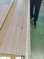 Plancher SPC rigide à clipser, grain de bois, imperméable, sous-couche IXPE, vente chaude, directement de l'usine, pour hôtel, chambre, bureau