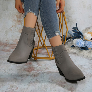 Esclusivo stivaletti da <span class=keywords><strong>donna</strong></span> in stile occidentale <span class=keywords><strong>grigio</strong></span> finto camoscio a punta con tacco a pieghe cucite - Product Image 4