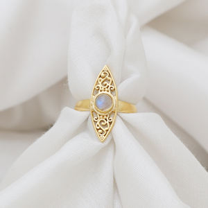 Dernier modèle Bague ajustable en argent sterling 925 plaqué or Vente en gros de bijoux en pierre de lune arc-en-ciel pour mariage - Product Image 2